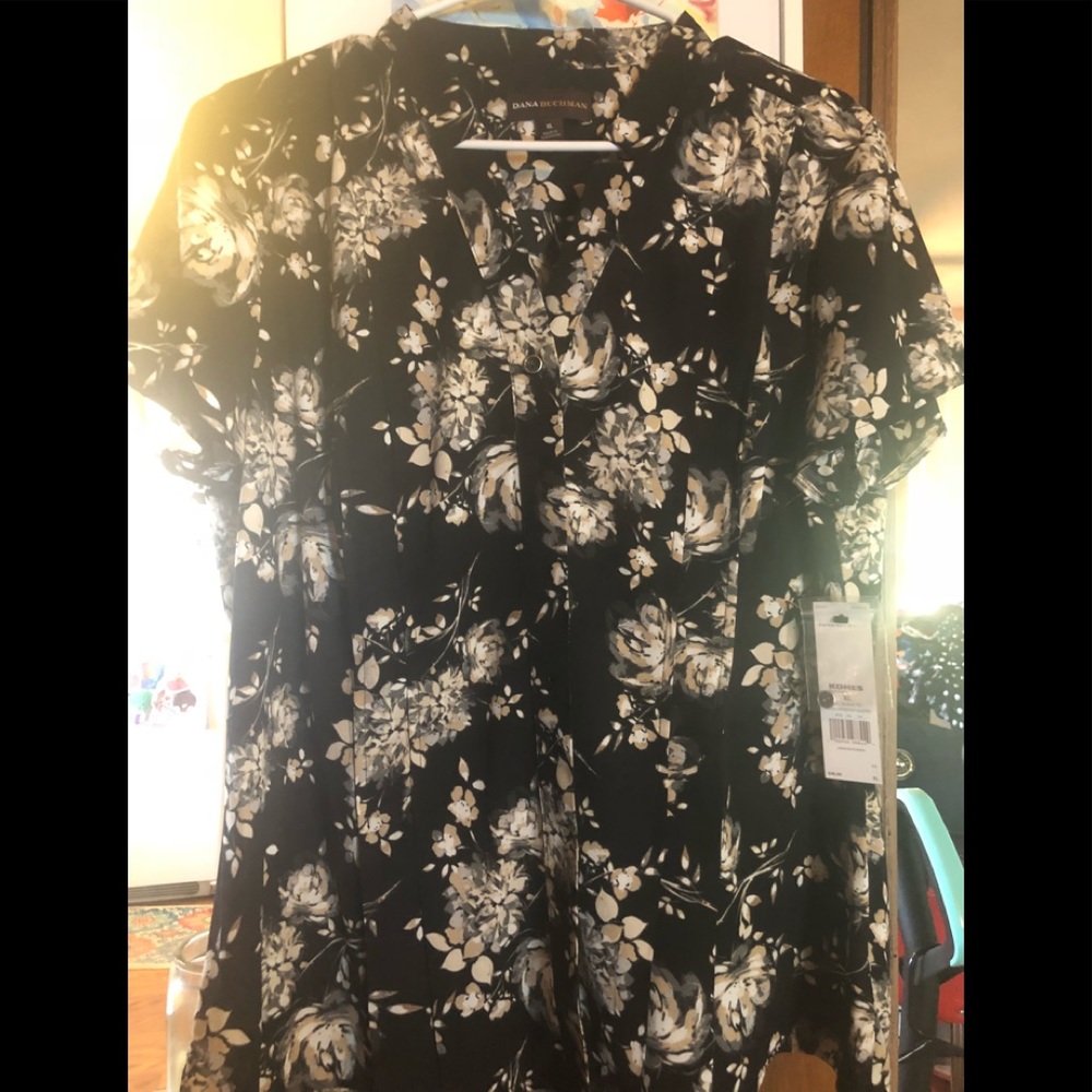 NWT Dana Buchman blouse